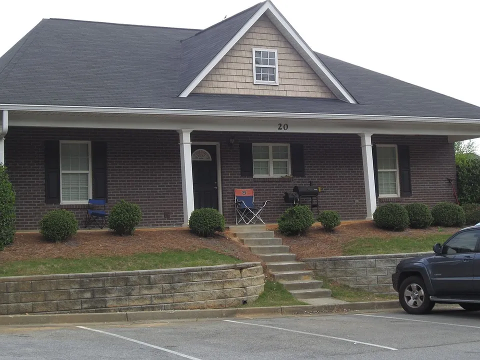 807 W Longleaf Dr #20