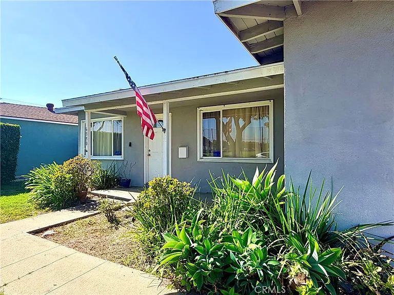 6350 E Barbanell St — Photo 2