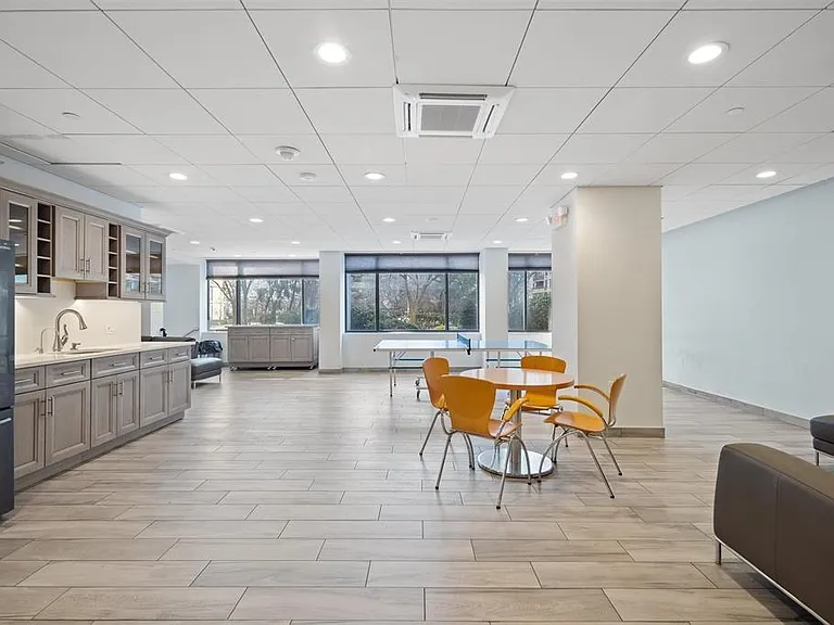 45 River Dr S #907 — Photo 18