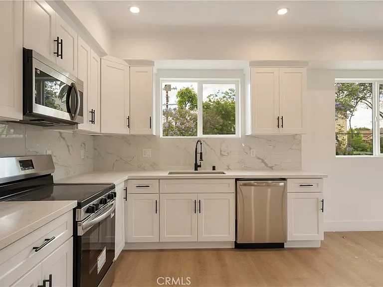 2843 Folsom — Photo 19
