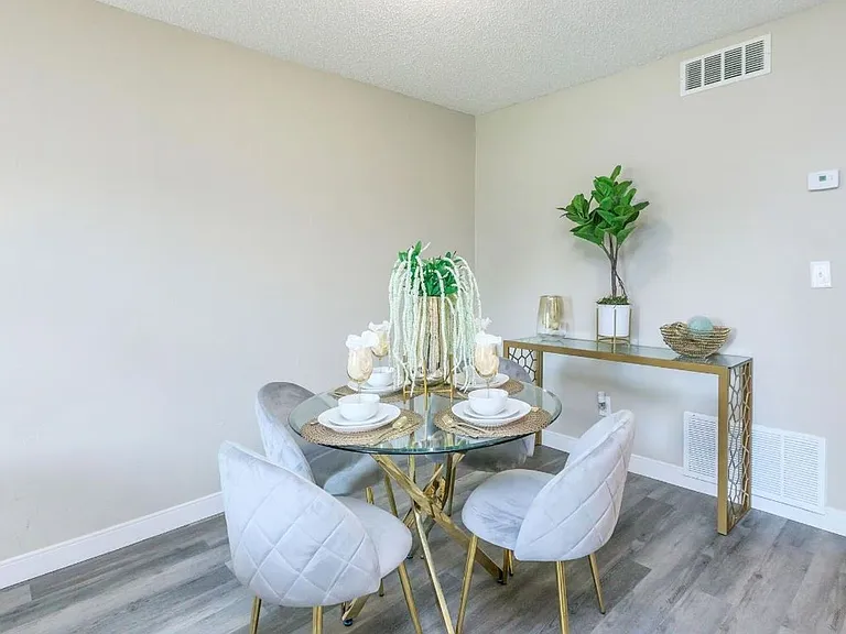 Aspen Place Apartments - June Rent FREE: Move-In by 6/15! — Photo 23