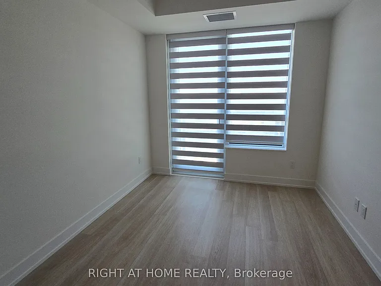 60 Central Park Dr #1707 — Photo 30