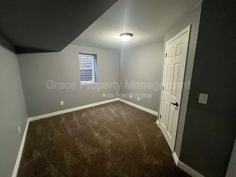 830 S 7th Ave — Photo 16