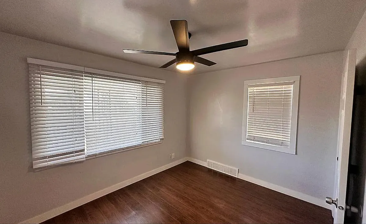 Unit Photo - 953 24th St