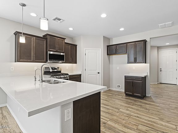 4th image of 17440 W EUGENE Terrace
