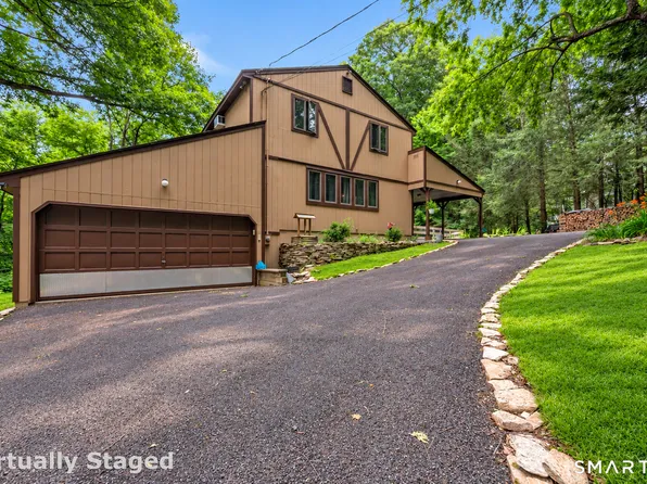 14 Jerome Avenue, Burlington, CT 06013