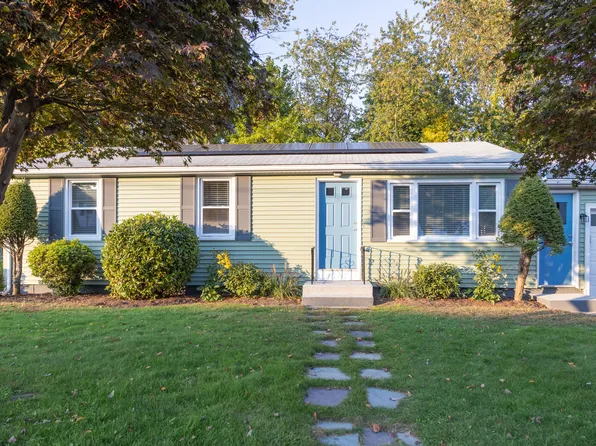 106 Vallette St, Cranston, RI 02920