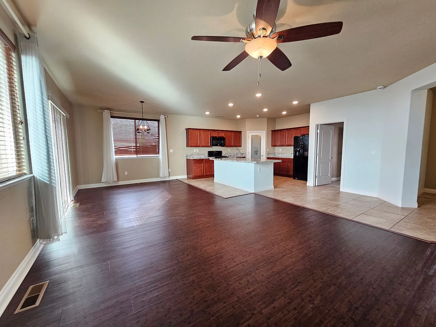 Cold Springs Stunner - Immaculate Newer Home — Photo 4