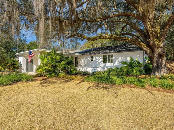 924 S Shem Dr, Mount Pleasant, SC 29464