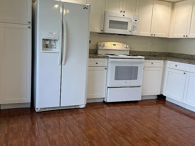 8520 SW 133rd Avenue Rd #213 — Photo 22