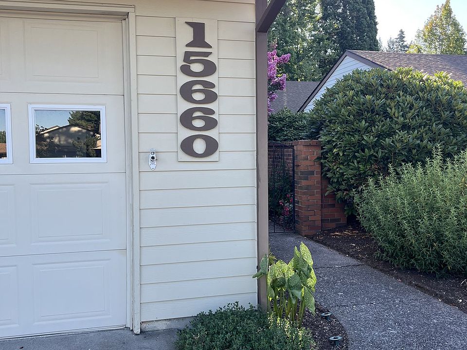 2nd image of 15660 SW Greenleaf Ct