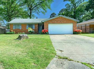 1025 Grayland Dr, Jacksonville, AR 72076