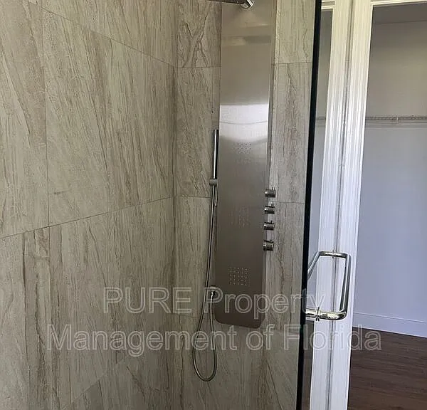 14232 SW 8th Ave — Photo 39