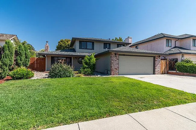 1330 Terrace Dr photo 1