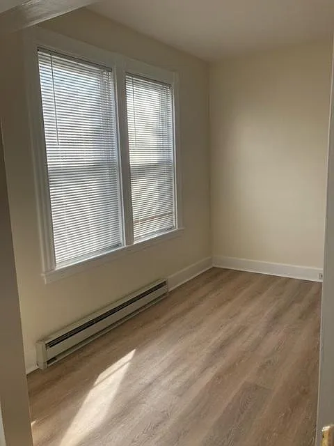 Building Photo - 301 Minot St #1