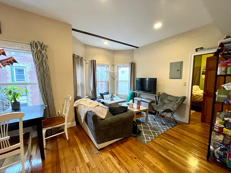 1031 Tremont St #4 — Photo 23