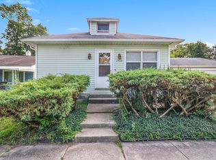 1722 S Brookfield St, South Bend, IN 46613