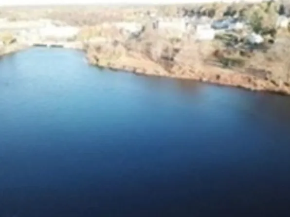 224 Grove St, Clinton, MA 01510