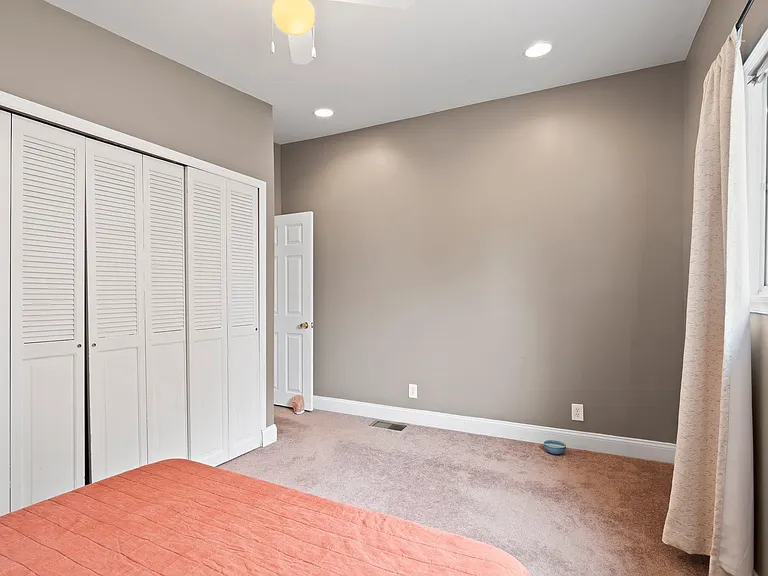 1224 E Columbia Ave — Photo 17