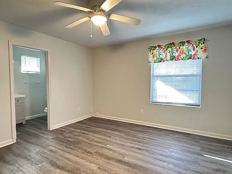 783 Kenneth Ct — Photo 14