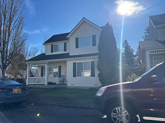 2nd image of 3921ne5th Pl