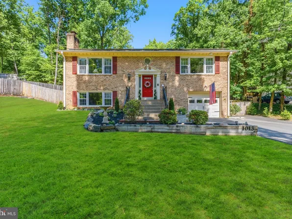 1013 Aquia Dr, Stafford, VA 22554