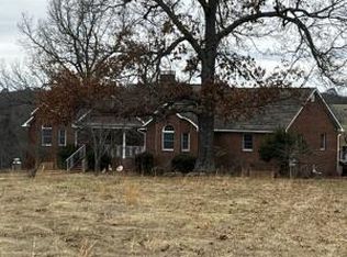 2734 Wolf Springs Rd, Harrison, AR 72601