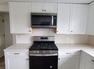 25 Sullivan Ave FLOOR 2, Farmingdale, NY 11735