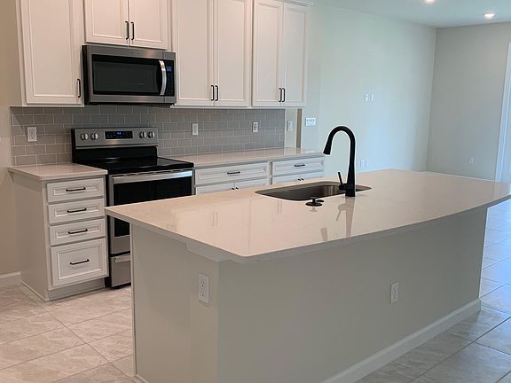3rd image of 1809 SE Ocean Cove Way