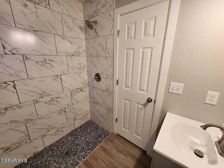 7838 Mount Latona Dr #D — Photo 5