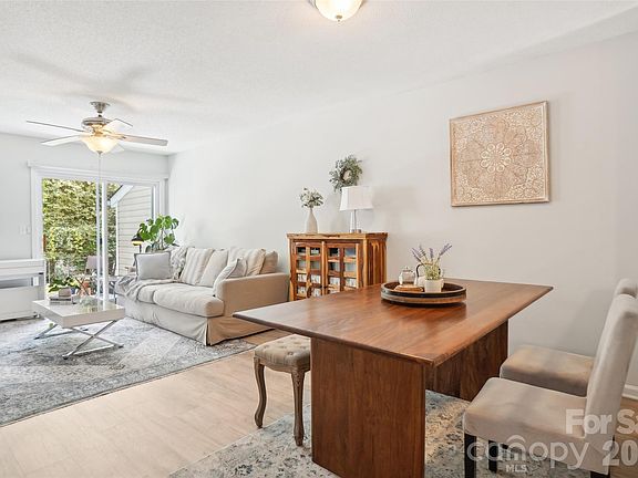 5th image of 4014 Ashby Ln
