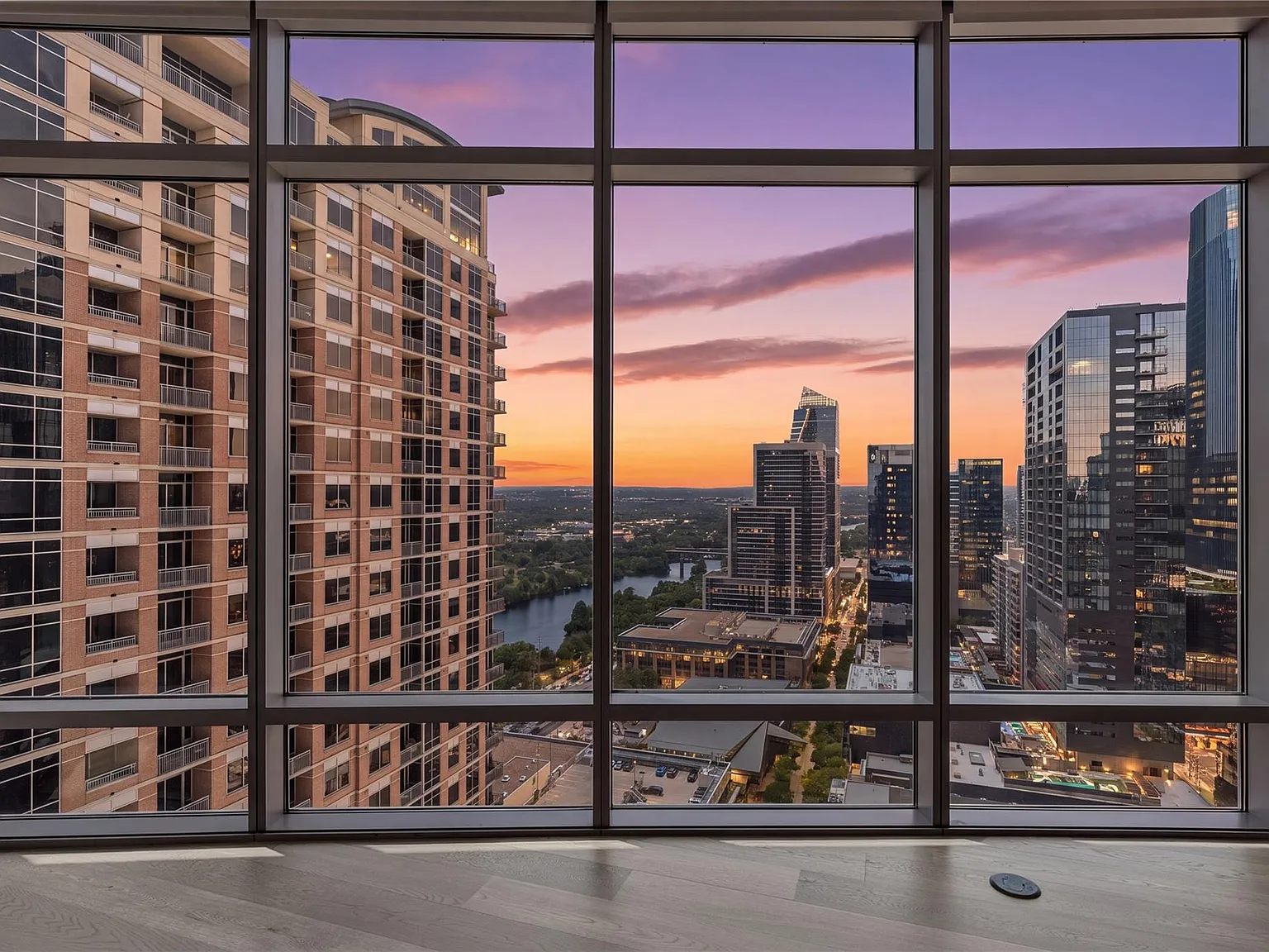 2 bed, 2.0 bath, 1784 sqft, $9,500 — Photo 3