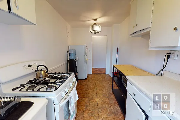 Rented by LoHo Realty | media 5