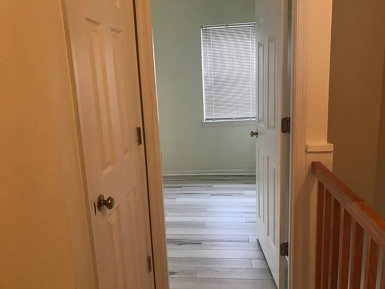 222 Cambridge Ct — Photo 28