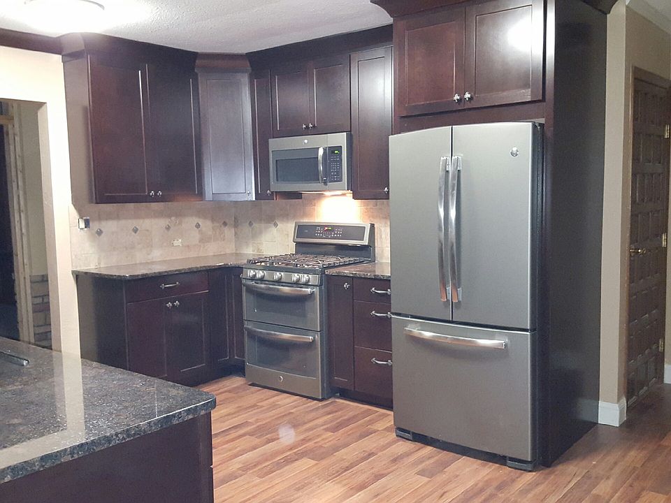 1st image of 2654 Benedum Dr