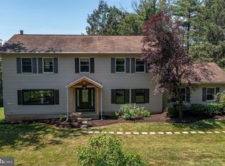 166 Double Creek Dr, Jersey Shore, PA 17740