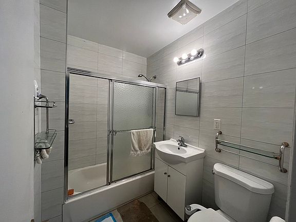 3rd image of 173-11 65th Ave #2