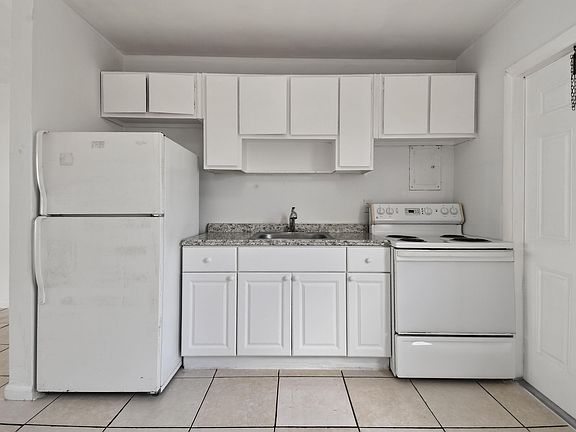 5th image of 1172 W 34th Street #1