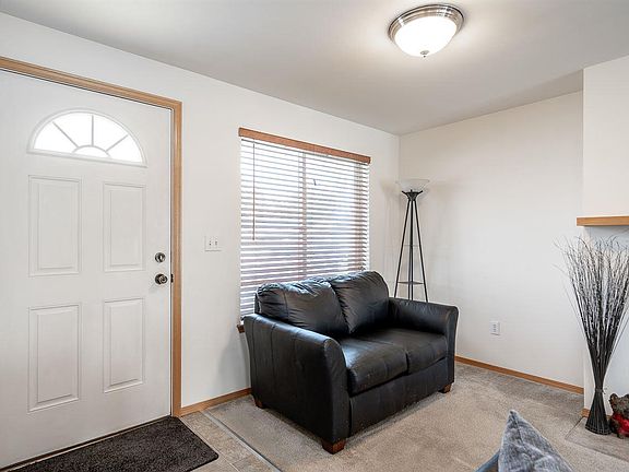 3rd image of 2406 W 21st Ave