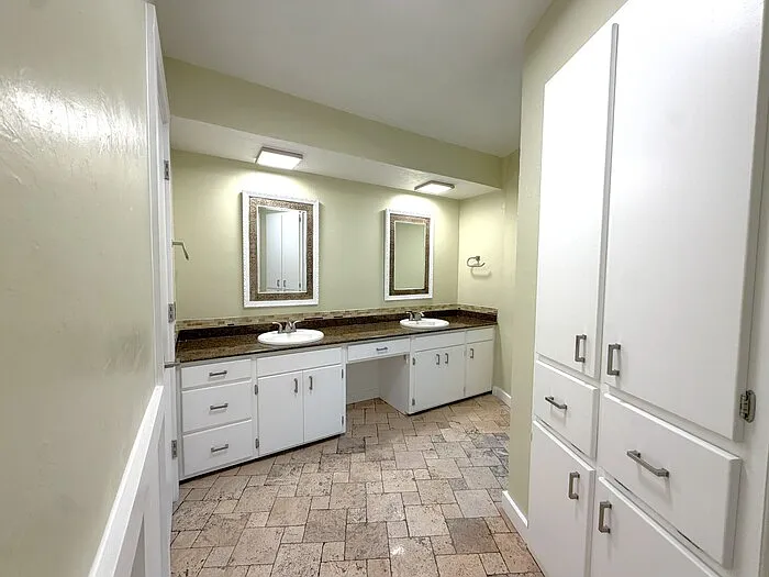 1725 Ashland Ave — Photo 16