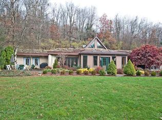 467 Lindsay Rd, Zelienople, PA 16063