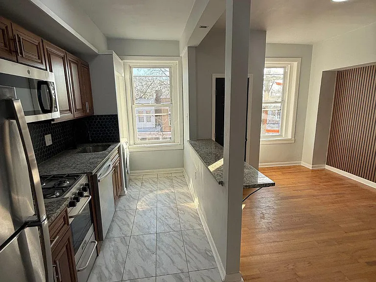 850 N 22nd St #6 — Photo 5