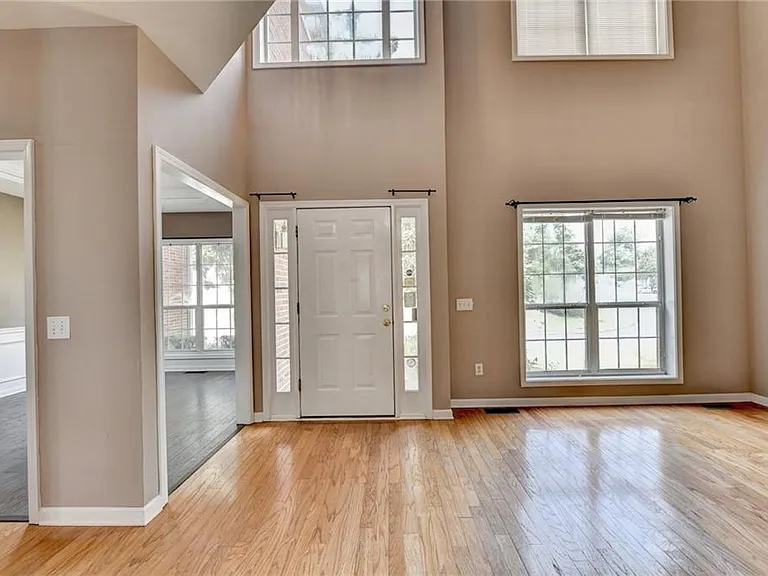 2899 Savannah Walk Ln — Photo 2