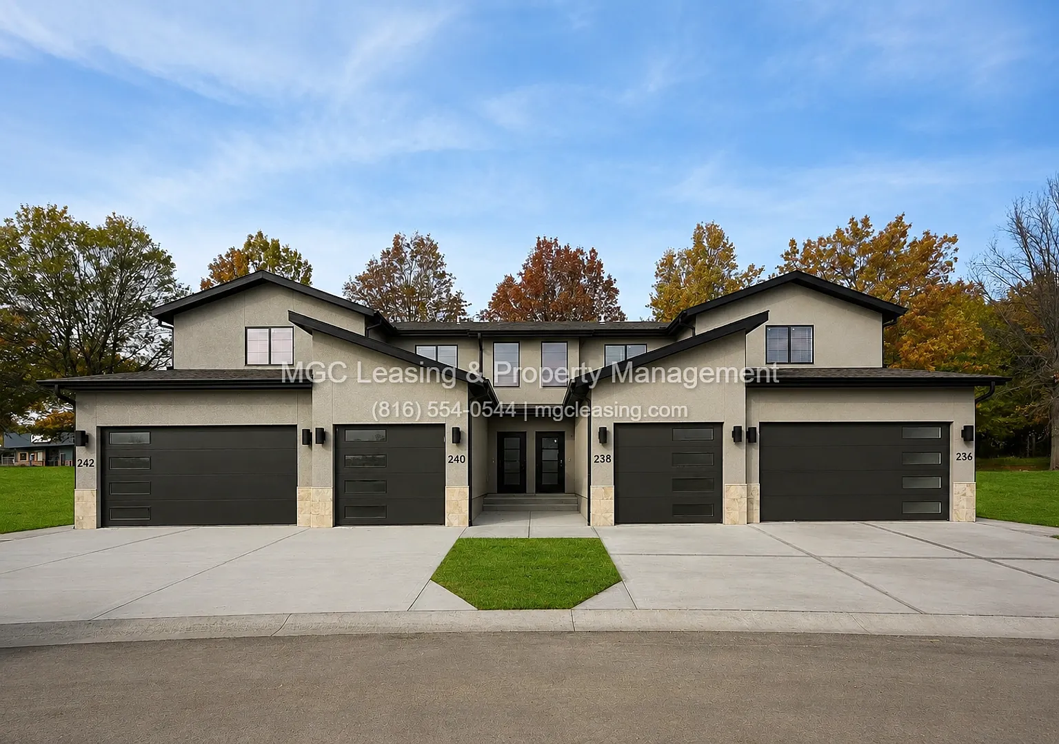231-241 Persimmon Rd — Photo 1