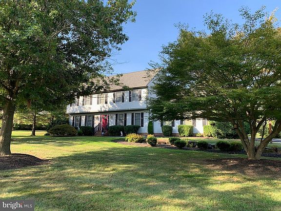 3rd image of 165 Bakerfield Dr