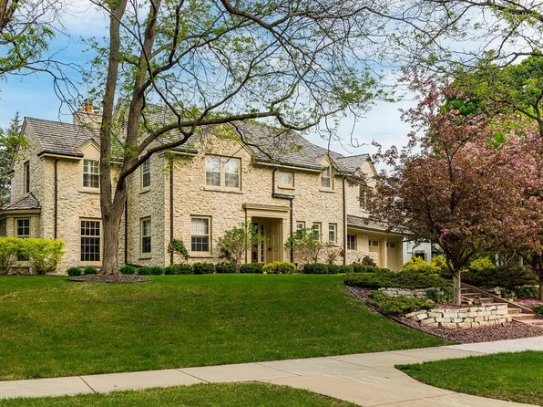 4624 Wooddale Ave, Edina, MN 55424