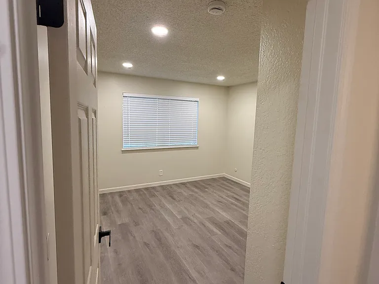 5960 Walerga Rd #4 — Photo 7