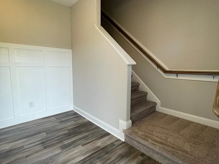 1000 Onsville Dr — Photo 3