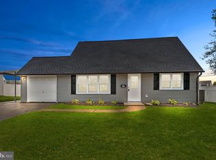 114 Plumtree Rd, Levittown, PA 19056