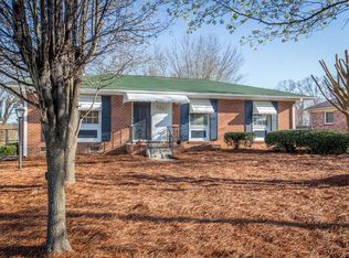 2507 Larkspur Dr, Greensboro, NC 27405